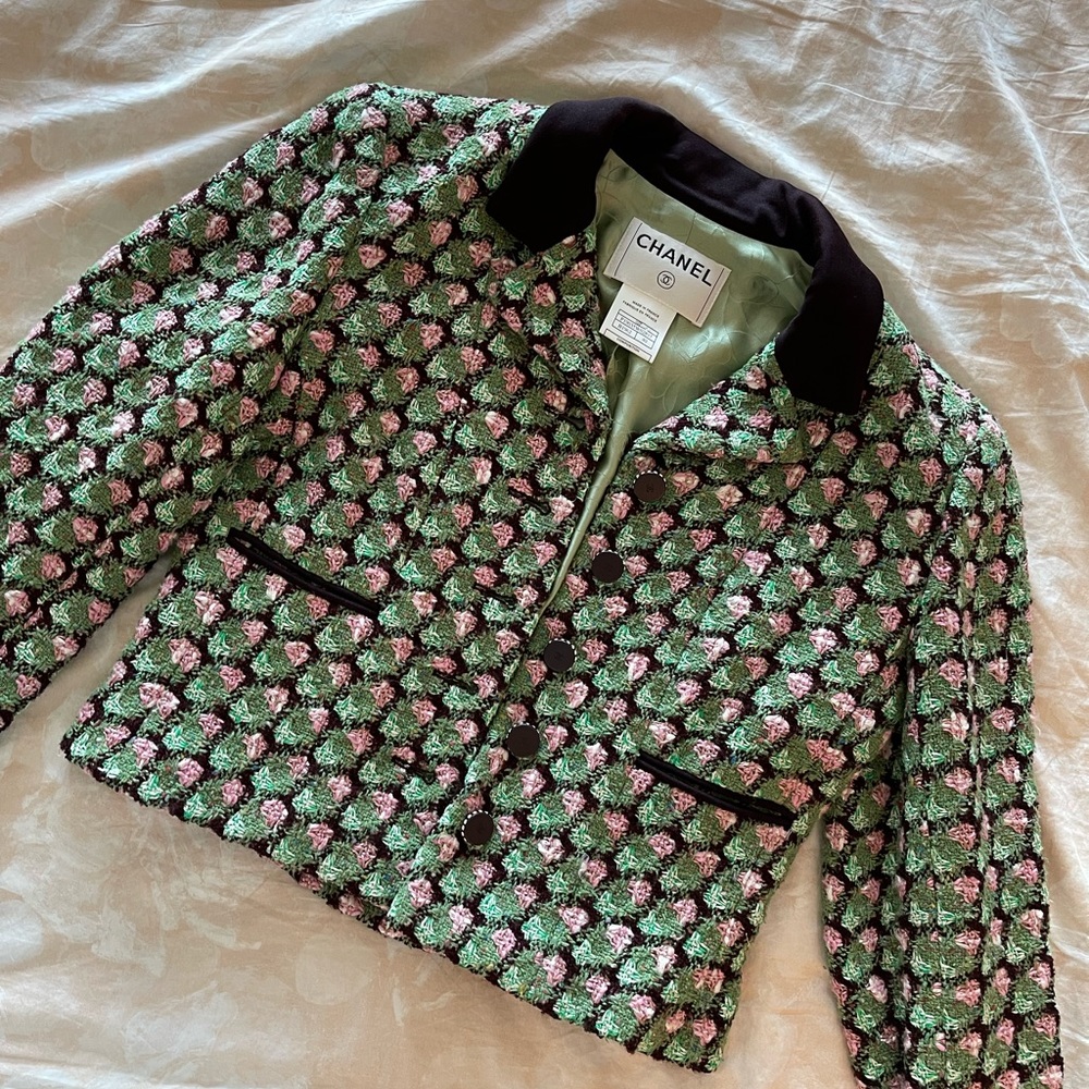 Vintage RARE authentic green and pink tweed cropped jacket